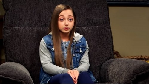 La historia de la joven que vive 'atrapada' en un cuerpo de niña: 'Quiero que me traten como a una adulta'