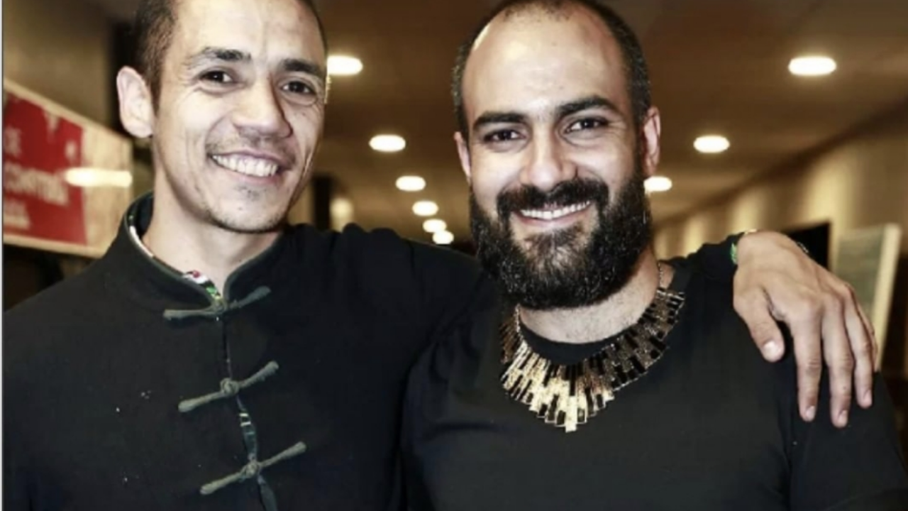 De izquierda a derecha, la pareja Gonzalo Beltrán y Gabriel Cañas.