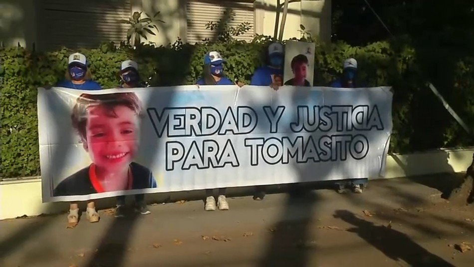 Caso Tomás Bravo: A un año de la muerte del menor aún no hay culpables y sus familiares exigen justicia