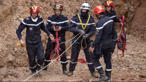 Rescatan sin vida a niño atrapado hace cinco días en un pozo en Marruecos