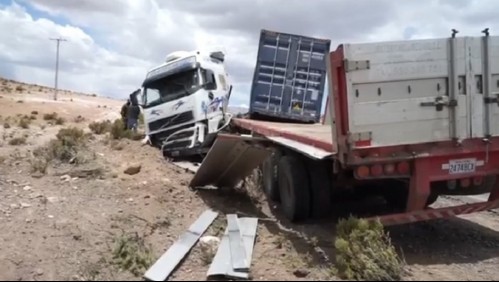 Camión que trasladaba migrantes se volcó en cercanías de Colchane: Chofer conducía en estado de ebriedad