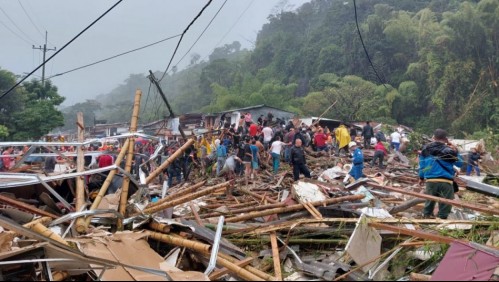 Deslizamiento de tierra deja al menos 14 muertos y más de 30 heridos en Colombia