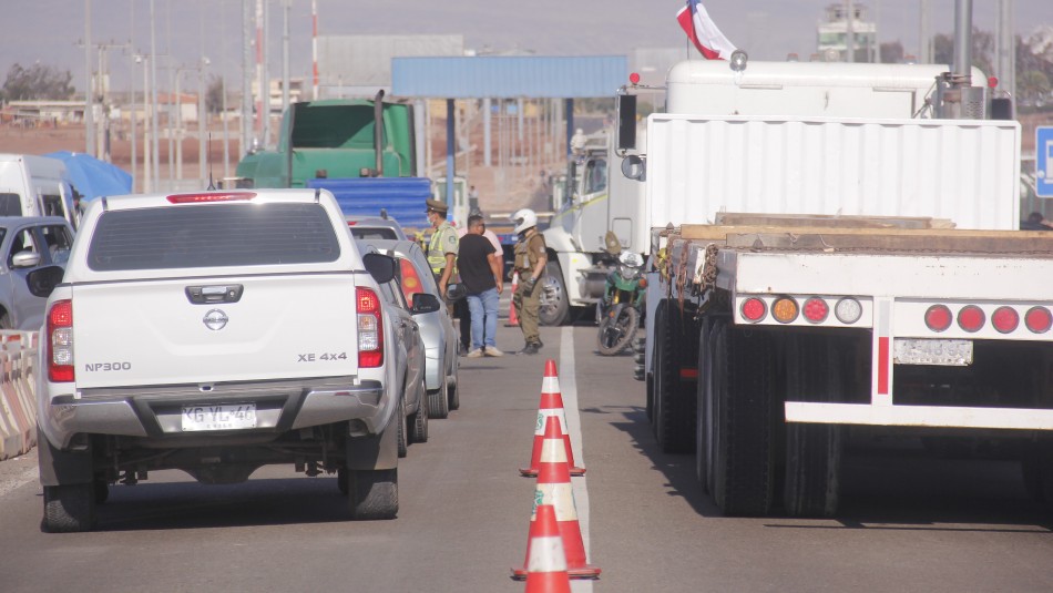 paro-camioneros Gobierno advierte que viajará a Antofagasta siempre y cuando los camioneros depongan el bloqueo de rutas