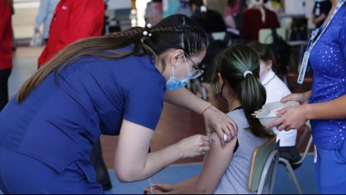 Corte Suprema rechaza recurso de protección de padre antivacunas: Buscaba evitar que sus hijas fueran inoculadas