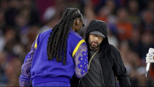 El polémico gesto contra el racismo de Eminem durante su presentación en el Super Bowl