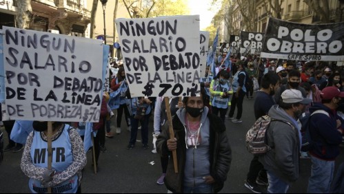 De las más altas del mundo: Inflación en Argentina alcanza el 50% en un año