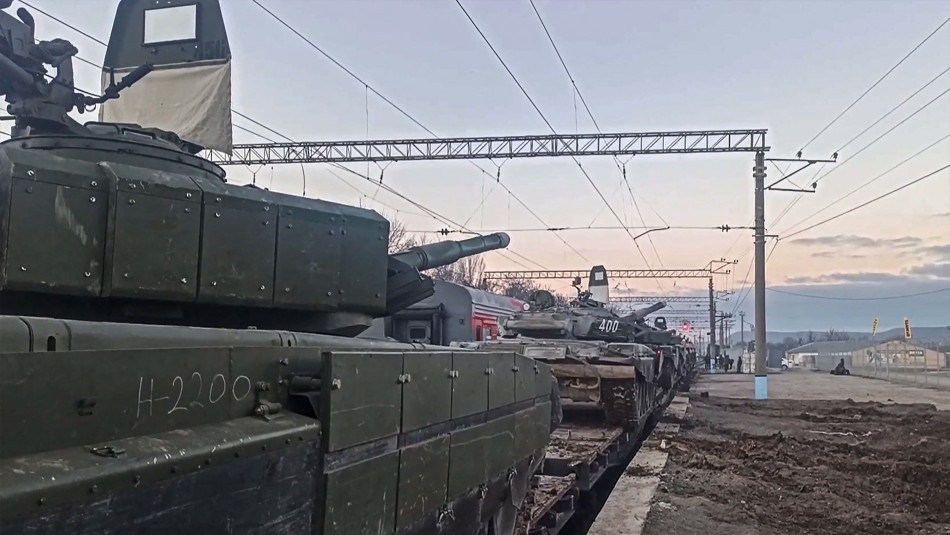 Rusia anuncia retiro de tropas en Crimea pero la OTAN advierte que sigue reforzando su presencia militar en fronteras