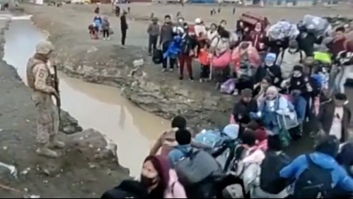 Video registra masivo intento de ingreso de migrantes por paso no habilitado en Colchane