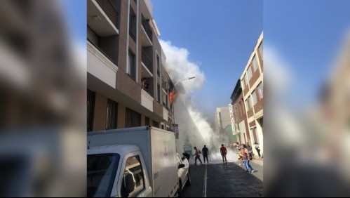 Incendio afectó a vivienda del barrio Yungay en comuna de Santiago