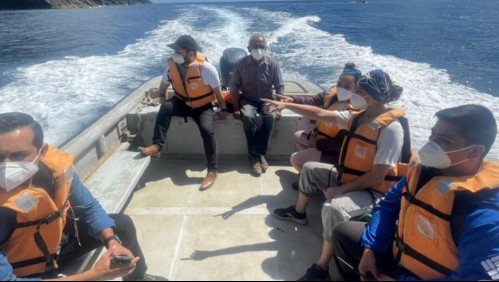Boric visitará colegio afectado por maremoto en Juan Fernández: Alumnos siguen en containers