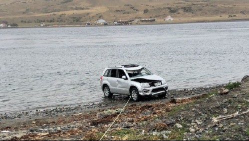 Tragedia en Magallanes: Mujer muere luego que su vehículo cayera al agua desde un ferry