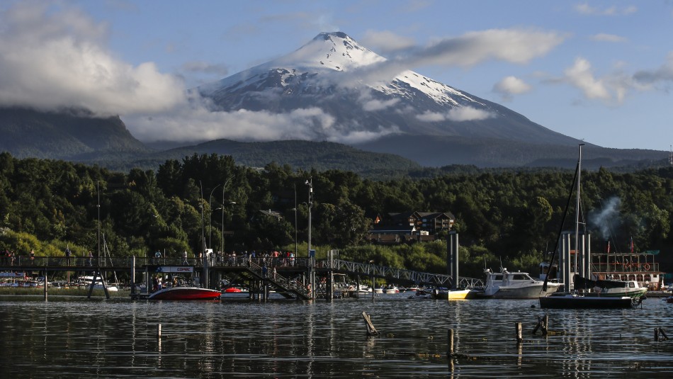 Encuentran en lago Villarrica el cuerpo de joven desaparecido hace 19 días en Lican Ray