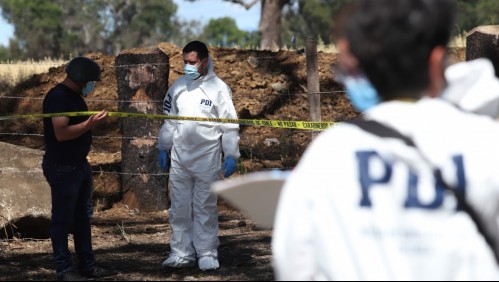 Hallan a dos trabajadores muertos en fundo de Forestal Mininco: Estaban al interior de una camioneta