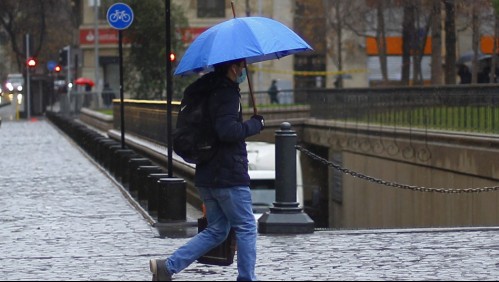 Lluvia en Santiago: Revisa las comunas donde podrían caer precipitaciones este miércoles