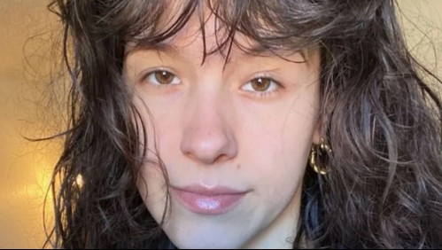 'Mi pelo se ve mucho más saludable ahora': Joven vegana lleva 6 años sin usar shampoo y se defiende de las críticas