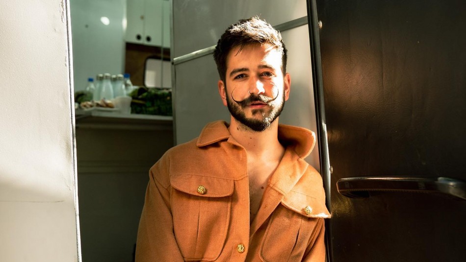 Lo compararon con Aladdín: Este fue el look de Camilo en los Premios Lo Nuestro Lo compararon con Aladdín: Este fue el look de Camilo en los Premios Lo Nuestro