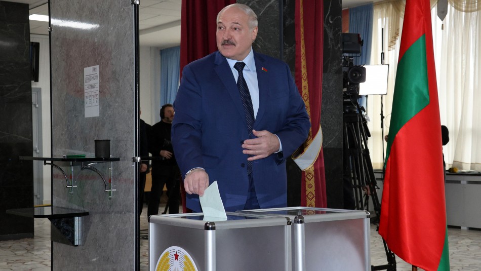 Bielorrusia aprueba reformas que refuerzan poderes de Lukashenko: No se descarta despliegue de armas nucleares rusas