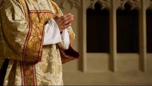 Sacerdote colombiano viola a adolescente, la obliga a abortar y escapa de la policía desde un hospital