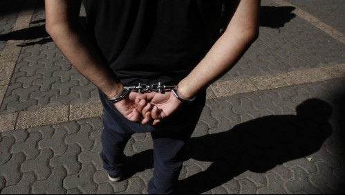 Detienen a sujeto vinculado a balacera en que murió un joven de 15 años cuando viajaba con su familia en San Bernardo