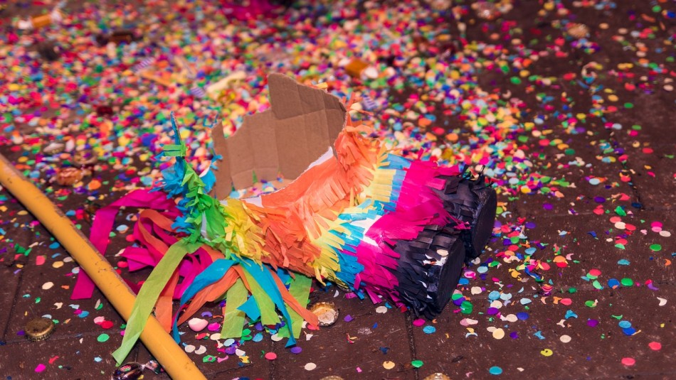 mujer-pidio-una-pinata-para-el-cumpleanos-de-su-sobrina-y-recibio-algo-inesperado Pidió una particular piñata para el cumpleaños de su sobrina y recibió algo inesperado