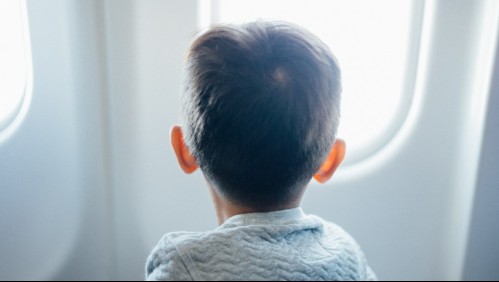 'Estaba solo, sin documentación': Niño de 9 años escapó de su casa, tomó un avión y viajó 2.700 kilómetros