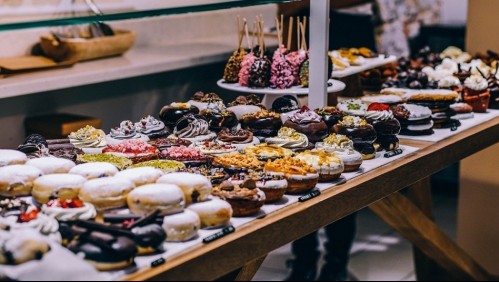 El trabajo soñado: Pastelería busca pasante probador de donas y le pagará 17 dólares por hora