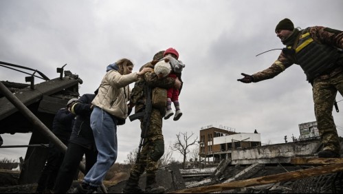 'Le disparan a cualquiera que intente escapar': Ucraniano relata el drama que se vive en su país tras invasión rusa