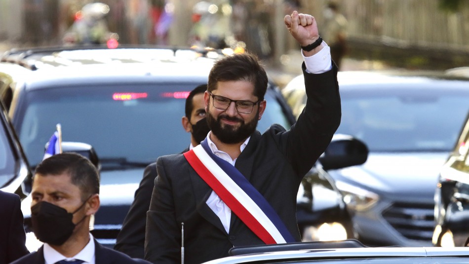 Así fue el recorrido por la Alameda: El caluroso recibimiento al Presidente Boric en La Moneda Así fue el recorrido por la Alameda: El caluroso recibimiento al Presidente Boric en La Moneda