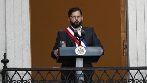 Presidente Boric se compromete a impulsar proyecto de 40 horas laborales