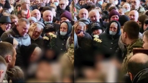 El velorio de tres soldados ucranianos que murieron en la primera línea de combate contra Rusia