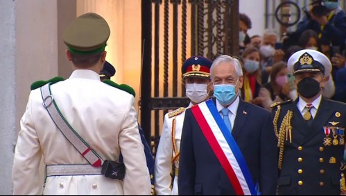 Piñera recibe sus últimos honores de la guardia de La Moneda
