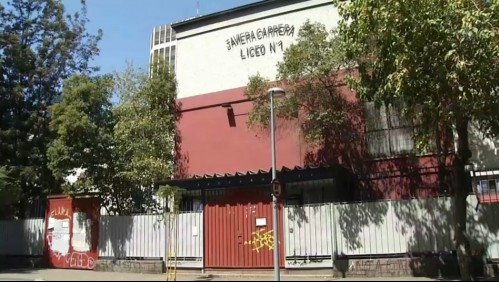 Exalumna del Liceo 1 denuncia a profesores por acoso: 'Son históricas las denuncias... Más de una década'