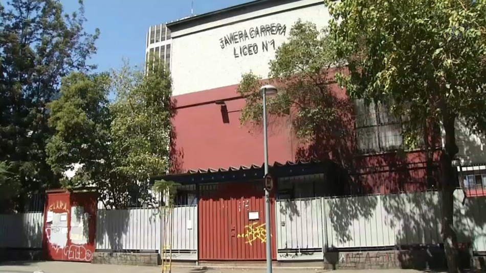 Exalumna del Liceo 1 denuncia a profesores por acoso: Exalumna del Liceo 1 denuncia a profesores por acoso: