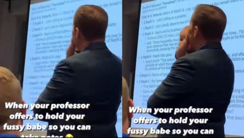 Profesor cuida al bebé de una alumna para que ella pueda tomar apuntes durante la clase