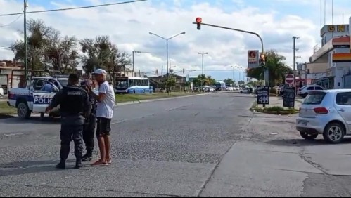 Volvía del jardín: niña de 4 años cae desde un auto en movimiento y muere al ser atropellada por otra camioneta