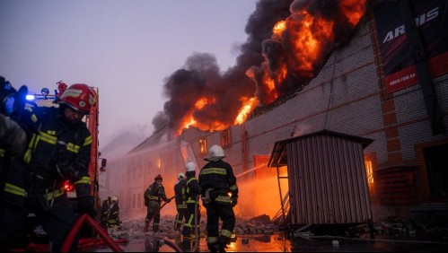 Rusia ataca cerca de Polonia: Misiles destruyen fábrica de aviones en Leópolis