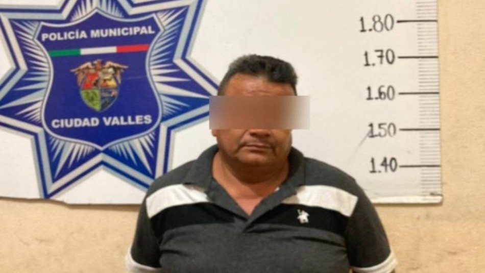 Hombre asesina a puñaladas a su yerno por golpear a su hija y luego llama a la policía para entregarse Hombre asesina a puñaladas a su yerno por golpear a su hija y luego llama a la policía para entregarse
