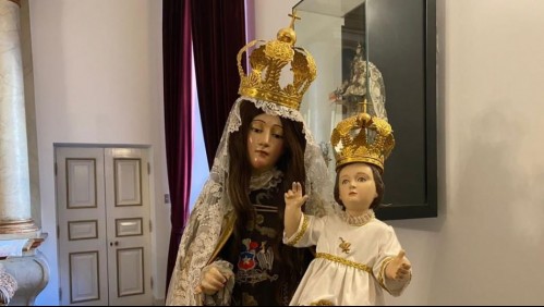 'Somos respetuosos de todas las creencias': Presidencia niega haber sacado imagen de la Virgen del Carmen de La Moneda