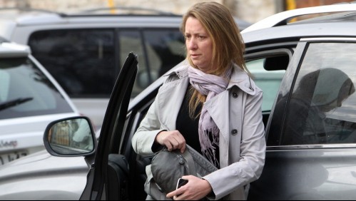 Abordada por 5 sujetos a rostro descubierto y con arma de fuego: Así fue el violento 'portonazo' a Natalia Compagnon