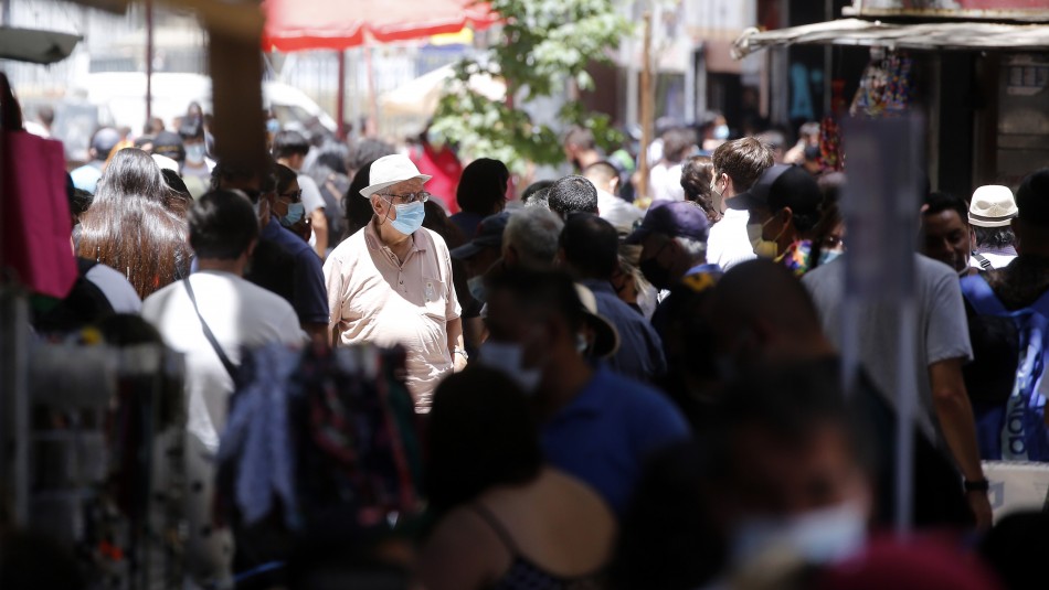 uso-mascarilla-chile Infectóloga explica qué condiciones deben darse para flexibilizar el uso de la mascarilla en Chile