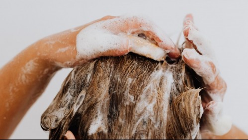 Lavado perfecto del pelo: ¿Cuánto tiempo el shampoo debe permanecer en el cuero cabelludo?