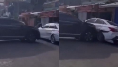 Video muestra a mujer chocando su camioneta contra el auto de su esposo tras descubrir que le era infiel