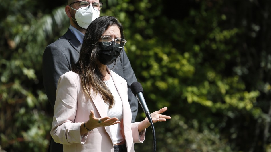 camila-vallejo Vocera Vallejo afirma que ministros de Educación y Salud visitarán a joven herido por carabinero en marcha