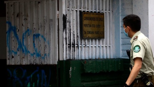 Atacan con elementos contundentes a comisaría de Puente Alto