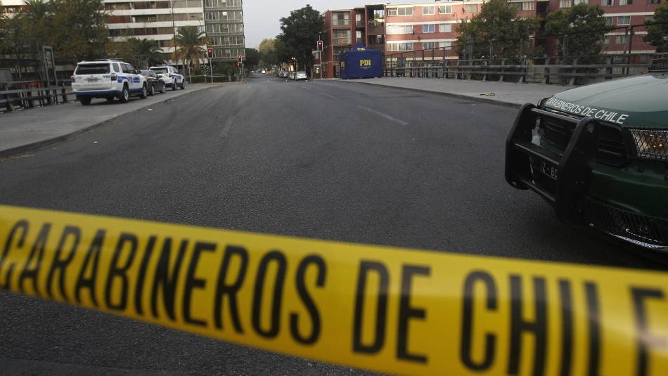 Dos carabineros de franco resultaron lesionados tras un accidente de tránsito en Renca Dos carabineros de franco resultaron lesionados tras un accidente de tránsito en Renca