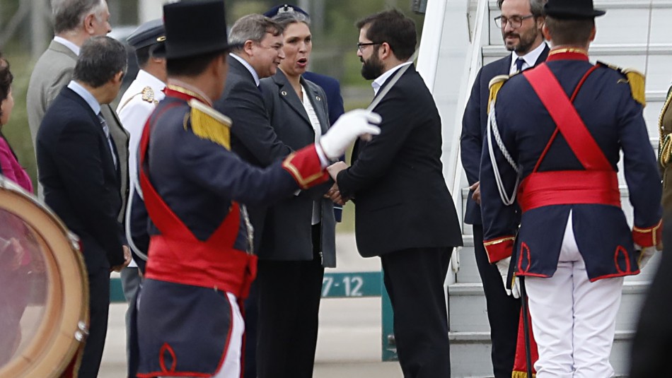 Presidente Boric comenzó su gira en Argentina: Gobierno chileno decidió suspender su participación en Prosur