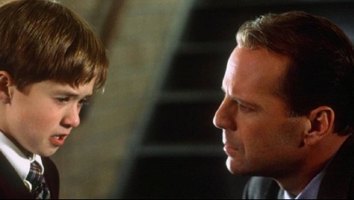 'Es una leyenda': El emotivo mensaje del actor que interpretó al niño de 'Sexto Sentido' para Bruce Willis