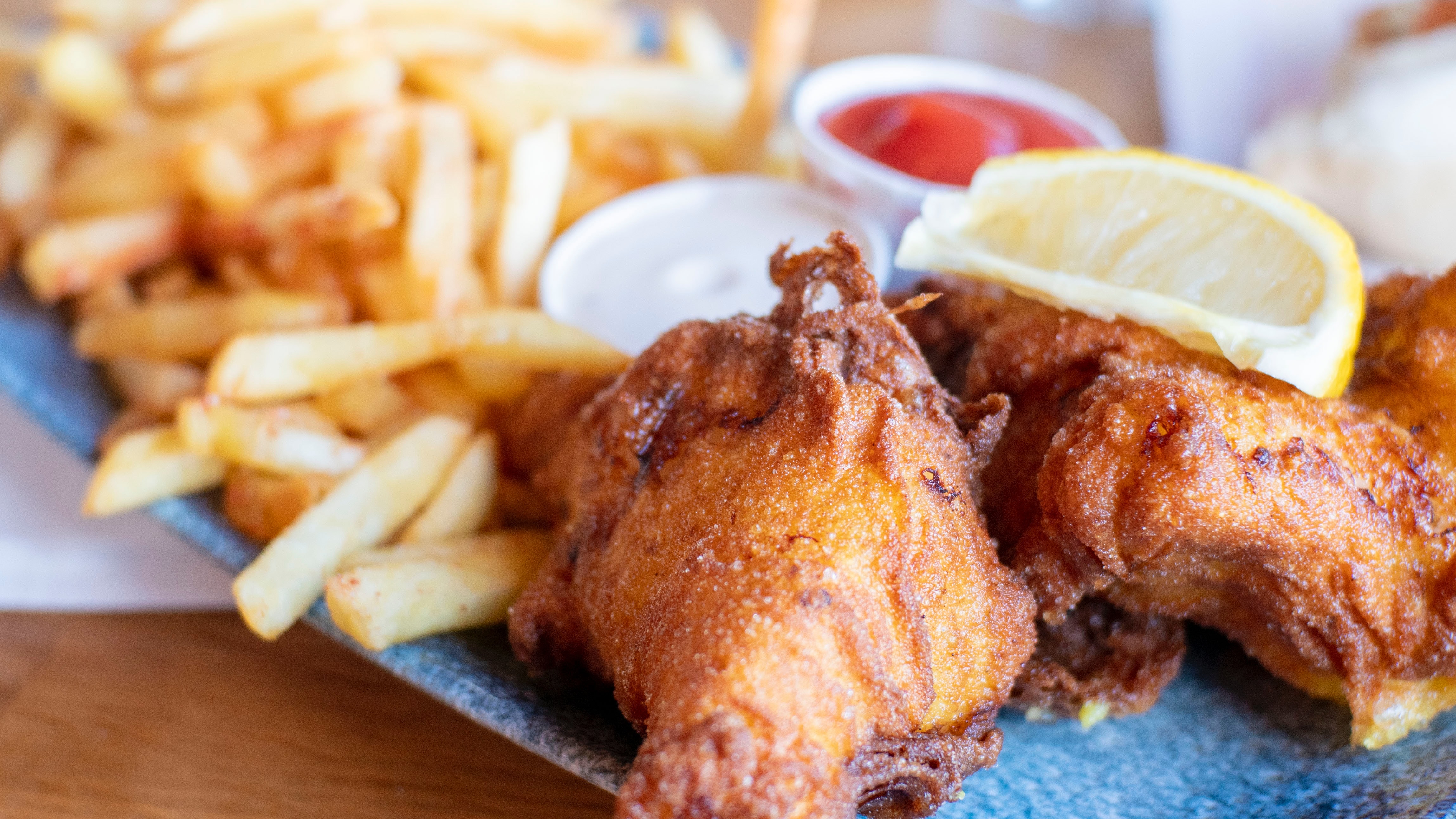 Pescado y papas fritas