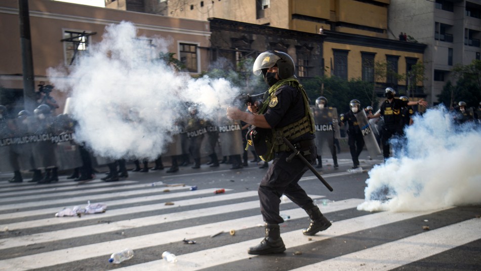 protestas-peru Trabajador agrícola muere y unas 15 personas quedan heridas en enfrentamientos entre policía y manifestantes en Perú