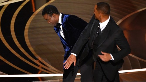 Prohíben a Will Smith asistir a entregas de los Óscar por 10 años tras golpear a Chris Rock